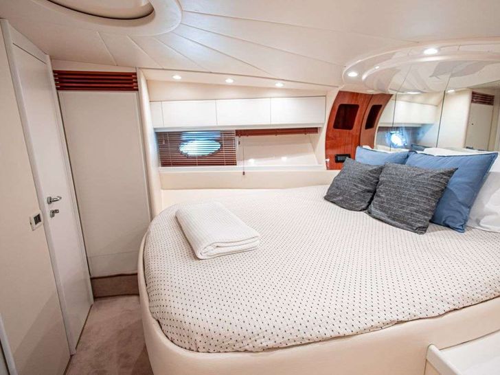 MIRA - Pershing 55 ft,master cabin MIRA - Pershing 55 ft,master cabin