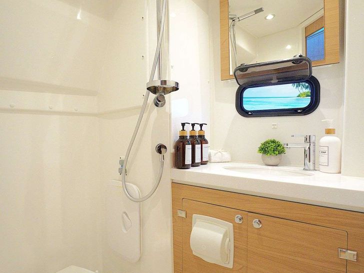 LEGASEA Bali 5.4 - master cabin bathroom LEGASEA Bali 5.4 - master cabin bathroom