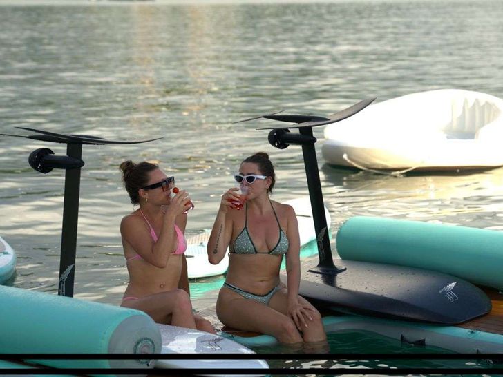 LEGASEA Bali 5.4 - guests on the floatees LEGASEA Bali 5.4 - guests on the floatees