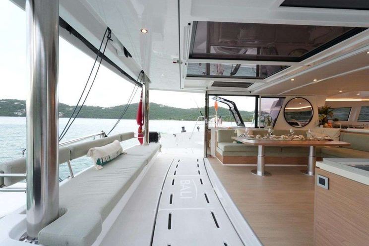 Charter Yacht LEGASEA - Bali 5.4 - 5 Cabins - Tortola - Anegada - Virgin Gorda - BVI - Caribbean