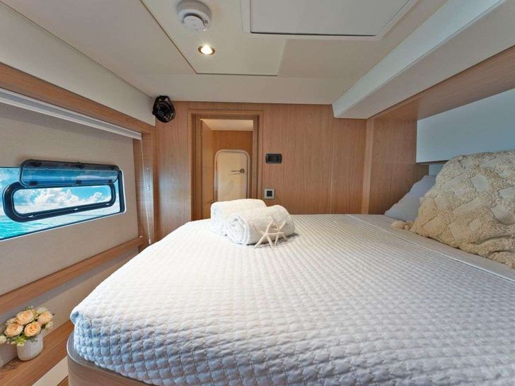 LEGASEA Bali 5.4 - master cabin LEGASEA Bali 5.4 - master cabin