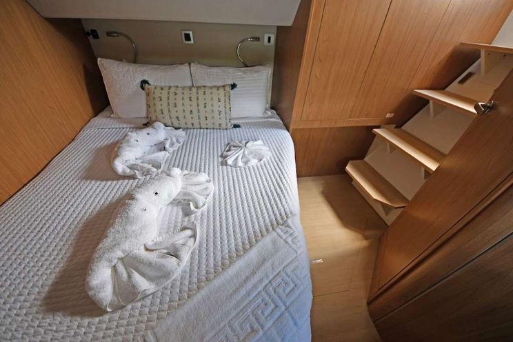 Charter Yacht LEGASEA - Bali 5.4 - 5 Cabins - Tortola - Anegada - Virgin Gorda - BVI - Caribbean