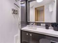 SOME KIND OF WONDERFUL Fountaine Pajot Victoria 67 - VIP cabin 1 bathroom SOME KIND OF WONDERFUL Fountaine Pajot Victoria 67 - VIP cabin 1 bathroom
