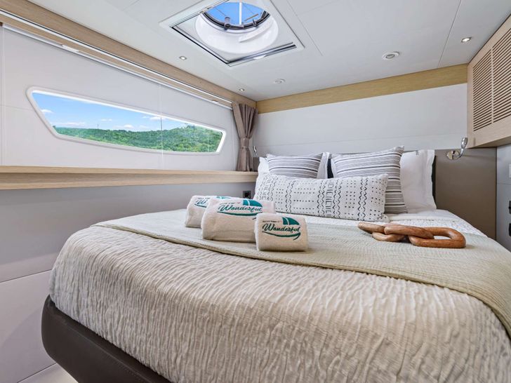 SOME KIND OF WONDERFUL Fountaine Pajot Victoria 67 - VIP cabin 2 SOME KIND OF WONDERFUL Fountaine Pajot Victoria 67 - VIP cabin 2
