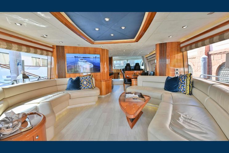 Charter Yacht AQUA ALBERTI - Sunseeker 82 - 3 Cabins -
