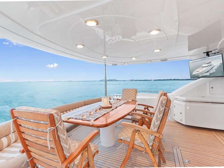 AQUA ALBERTI - Sunseeker 82,aft alfresco lounge AQUA ALBERTI - Sunseeker 82,aft alfresco lounge