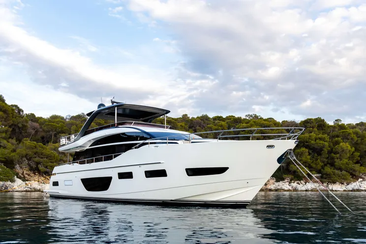 Charter Yacht VISTA - Princess Y85 - 4 Cabins - Athens - Mykonos - Paros - Cyclades - Greece