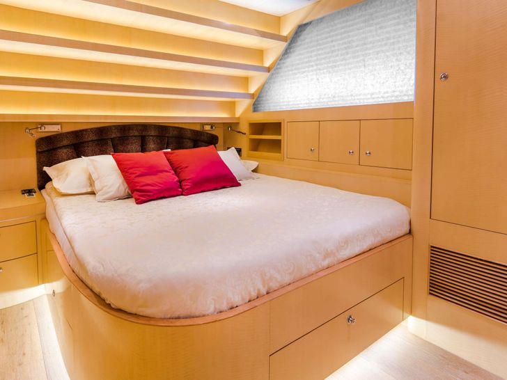 CONTE ALBERTI - Horizon 90,VIP cabin CONTE ALBERTI - Horizon 90,VIP cabin