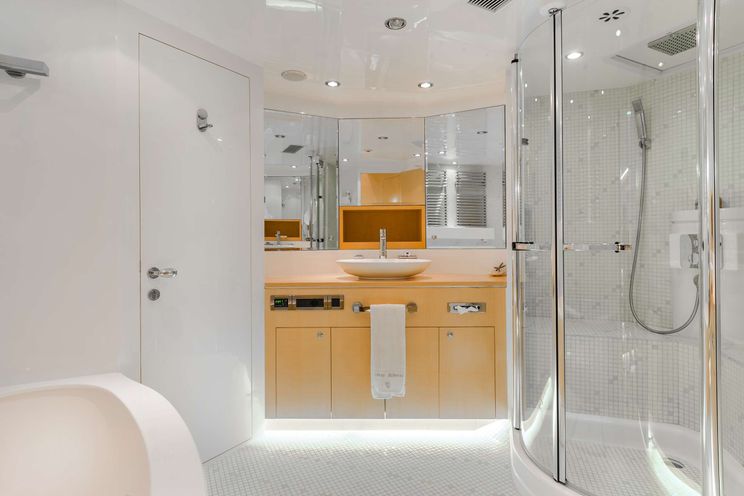 Charter Yacht CONTE ALBERTI - Horizon 90 - 4 Cabins - Split - Dubrovnik - Hvar - Croatia