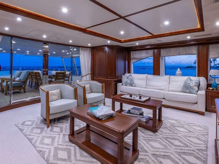 NAMASTE - Benetti 121,sky lounge seating areas