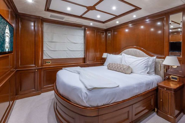 Charter Yacht NAMASTE - Benetti 121 - 5 Cabins - Nassau - Exumas - Bahamas - St. Martin - US Virgin Islands - British Virgin Islands - Leewards - Caribbean