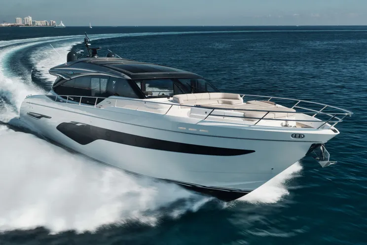 Charter Yacht HOOKED HER - Princess V78 - 3 Cabins - Nassau - Exumas - Bahamas