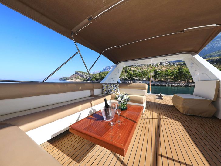 CUSTOM BLANKA Custom Built Aluminum Cutter 22m - flybridge seating CUSTOM BLANKA Custom Built Aluminum Cutter 22m - flybridge seating