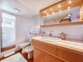 CUSTOM BLANKA Custom Built Aluminum Cutter 22m - cabin bathroom CUSTOM BLANKA Custom Built Aluminum Cutter 22m - cabin bathroom