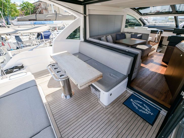 X Sunseeker Predator 50 - aft deck X Sunseeker Predator 50 - aft deck