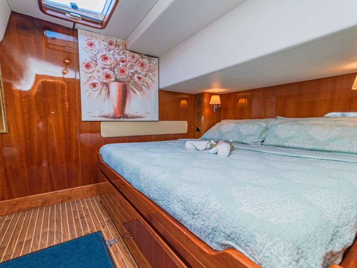 LADY MARIGOT Privilege Alliaura Marine Group 58 - cabin 1 LADY MARIGOT Privilege Alliaura Marine Group 58 - cabin 1