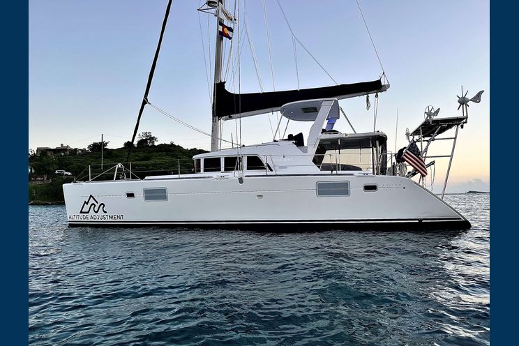 Charter Yacht ALTITUDE ADJUSTMENT - Lagoon 440 - 3 Cabins - Grenadines