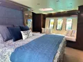 AMMONITE Nordhavn Custom 23m - master cabin bed AMMONITE Nordhavn Custom 23m - master cabin bed