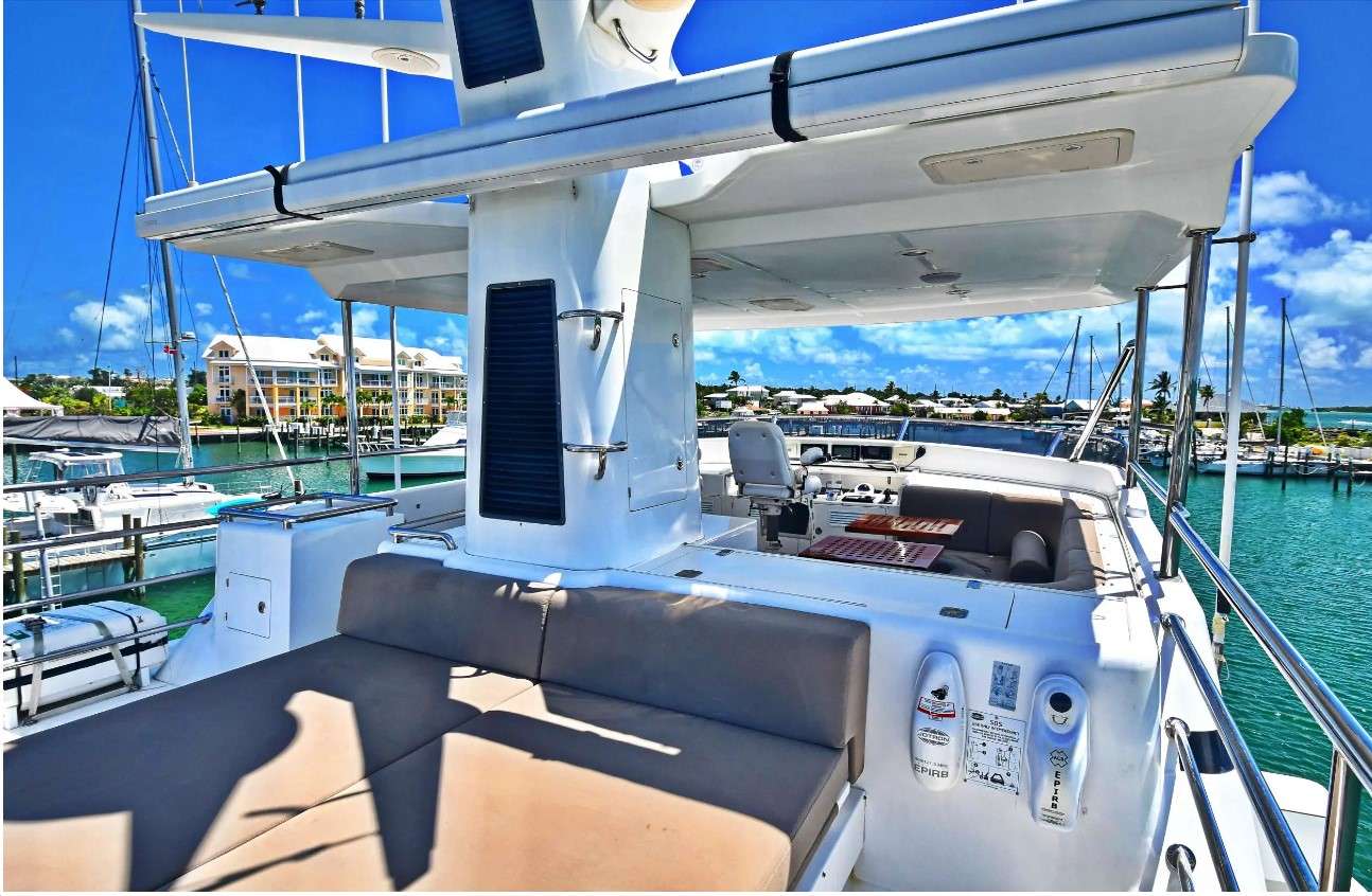 AMMONITE Nordhavn Custom 23m - flybridge