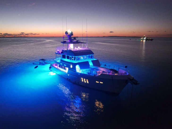 AMMONITE Nordhavn Custom 23m - at night AMMONITE Nordhavn Custom 23m - at night