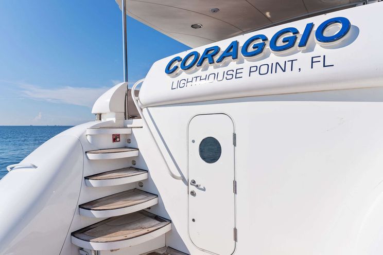 Charter Yacht CORAGGIO - LAZZARA 80 - 3 Cabins - Fort Lauderdale - Miami - Bahamas