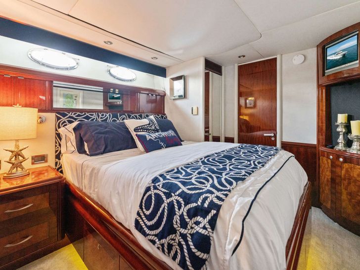 CORAGGIO - Port Guest Stateroom CORAGGIO - Port Guest Stateroom