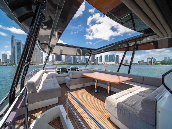 VOLO - Monte Carlo 70,flybridge VOLO - Monte Carlo 70,flybridge