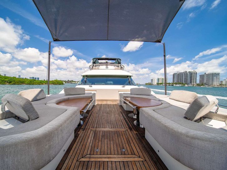 VOLO - Monte Carlo 70,bow lounge VOLO - Monte Carlo 70,bow lounge