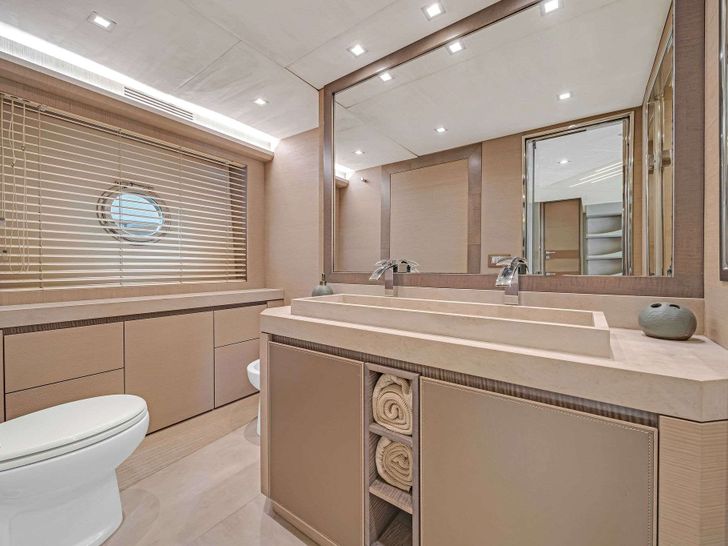 VOLO - Monte Carlo 70,VIP cabin bathroom VOLO - Monte Carlo 70,VIP cabin bathroom