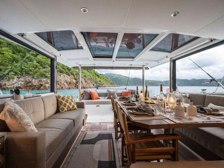 APRICITY Bali 4.6 - saloon with access to the aft deck APRICITY Bali 4.6 - saloon with access to the aft deck