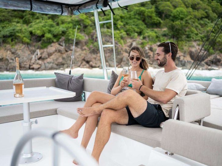 APRICITY Bali 4.6 - guests on the flybridge APRICITY Bali 4.6 - guests on the flybridge