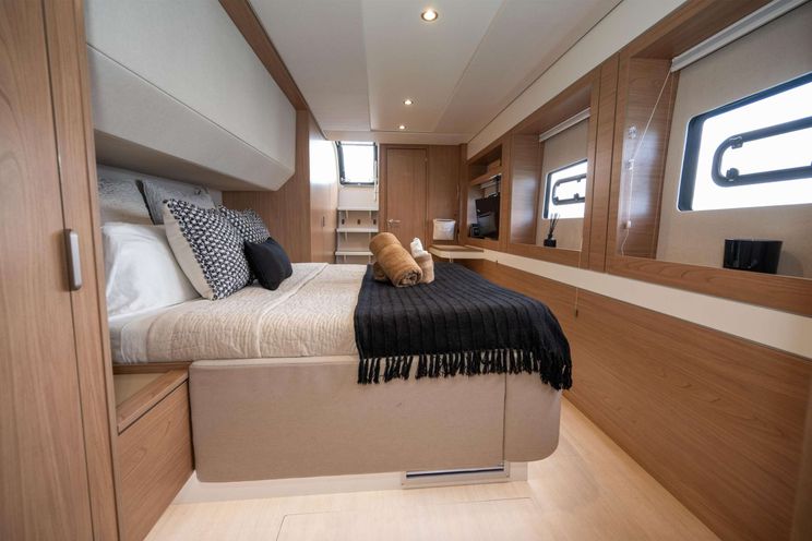 Charter Yacht LOLA - Bali 5.4 - 4 Cabins - Tortola - Anegada - Virgin Gorda - BVI - Caribbean