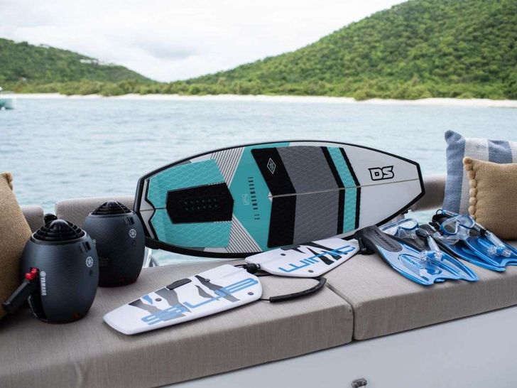 BLUE Bali 4.8 - water toys BLUE Bali 4.8 - water toys