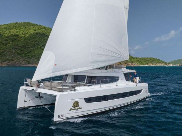 BLUE Bali 4.8 - bow view cruising BLUE Bali 4.8 - bow view cruising