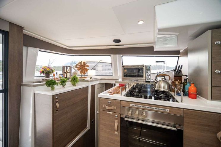 Charter Yacht APHRODITE - Bali 4.8 - 3 Cabins - Tortola - Anegada - Virgin Gorda - BVI - Caribbean