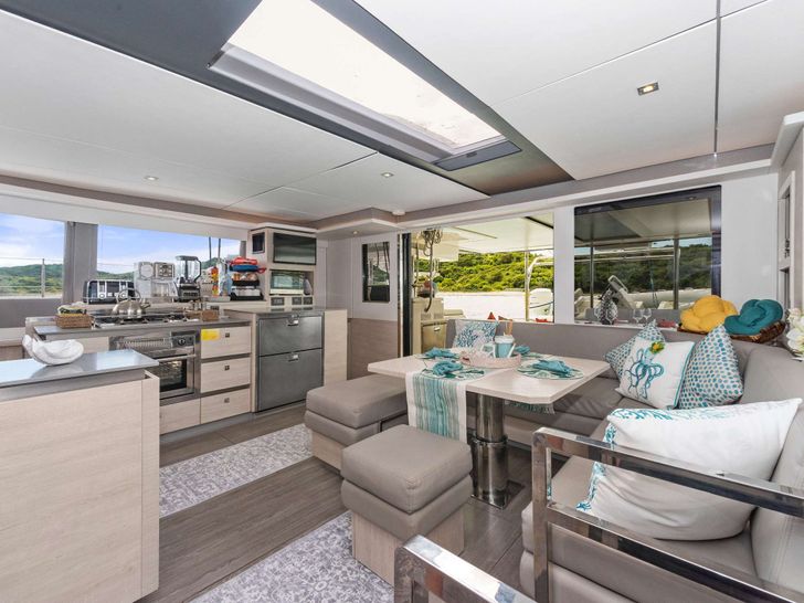 SOGGY DOGGY - Saloon SOGGY DOGGY - Saloon