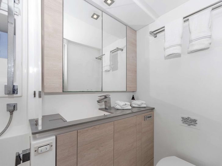 SOGGY DOGGY - Sink + mirror SOGGY DOGGY - Sink + mirror