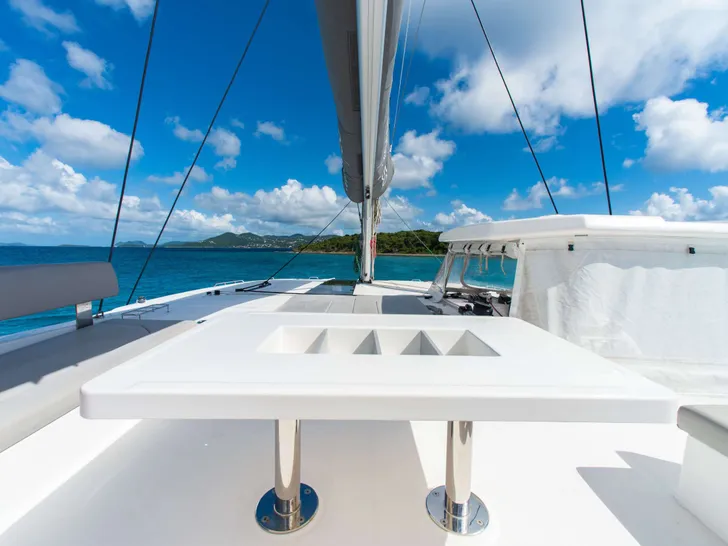 SOGGY DOGGY - Flybridge table SOGGY DOGGY - Flybridge table