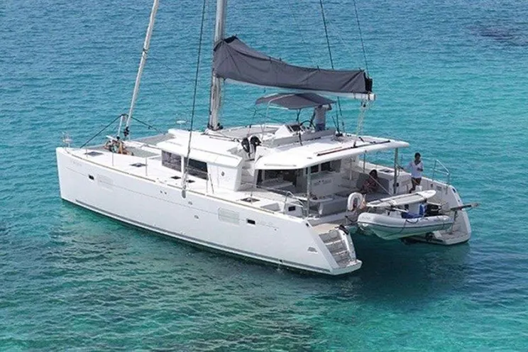 Charter Yacht LEAF CHASER - Lagoon 450 - 3 Cabins - St. Thomas - US Virgin Islands - Caribbean