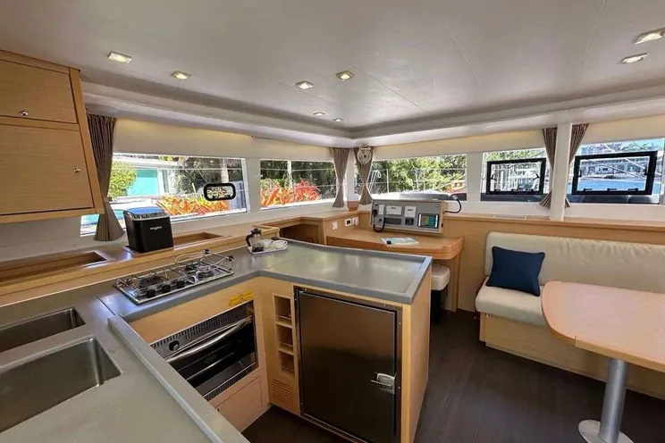 Charter Yacht LEAF CHASER - Lagoon 450 - 3 Cabins - St. Thomas - US Virgin Islands - Caribbean