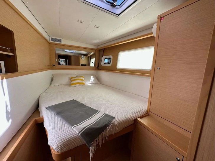 LEAF CHASER - Lagoon 450,master cabin LEAF CHASER - Lagoon 450,master cabin