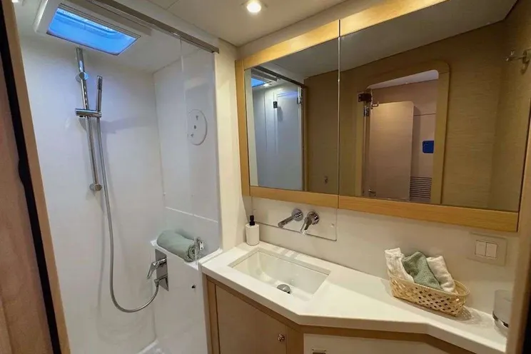 Charter Yacht LEAF CHASER - Lagoon 450 - 3 Cabins - St. Thomas - US Virgin Islands - Caribbean