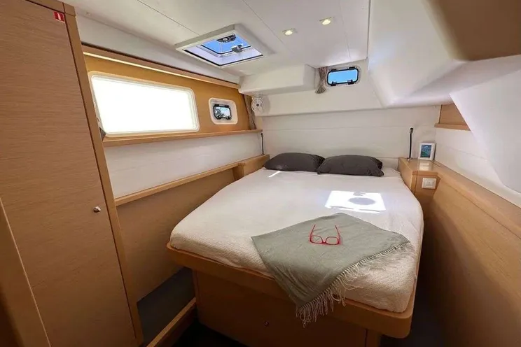 Charter Yacht LEAF CHASER - Lagoon 450 - 3 Cabins - St. Thomas - US Virgin Islands - Caribbean