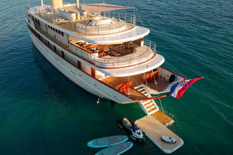 Charter Yacht BELLEZZA - Custom 52m - 18 Cabins - Split - Dubrovnik - Hvar - Croatia