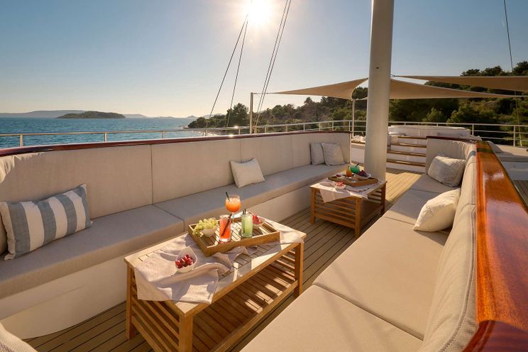 Charter Yacht BELLEZZA - Custom 52m - 18 Cabins - Split - Dubrovnik - Hvar - Croatia