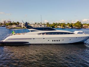 7 KNOTS - Mangusta 105 - 4 Cabins - Nassau - Exumas - Bahamas 7 KNOTS - Mangusta 105 - 4 Cabins - Nassau - Exumas - Bahamas