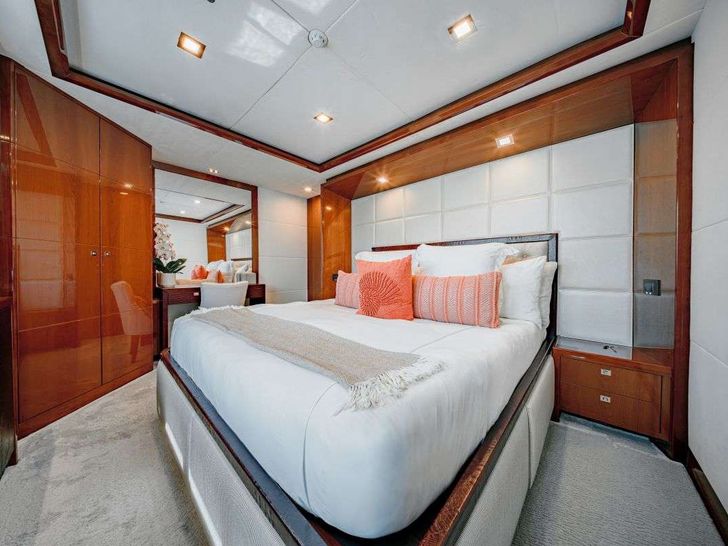 Queen Stateroom #3 Queen Stateroom #3
