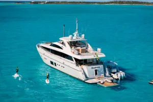 BEACHFRONT II - Princess 105 - 5 Cabins - Nassau - Exumas - Bahamas BEACHFRONT II - Princess 105 - 5 Cabins - Nassau - Exumas - Bahamas