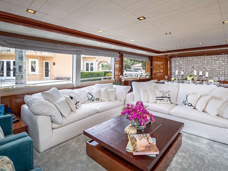 BEACHFRONT II - Princess UK 105,main saloon BEACHFRONT II - Princess UK 105,main saloon