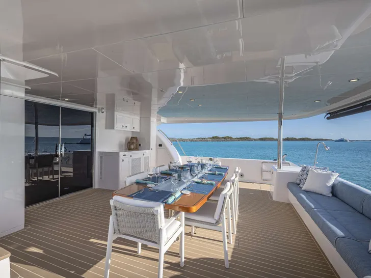 OMAKASE Horizon PC68 - Aft Deck OMAKASE Horizon PC68 - Aft Deck